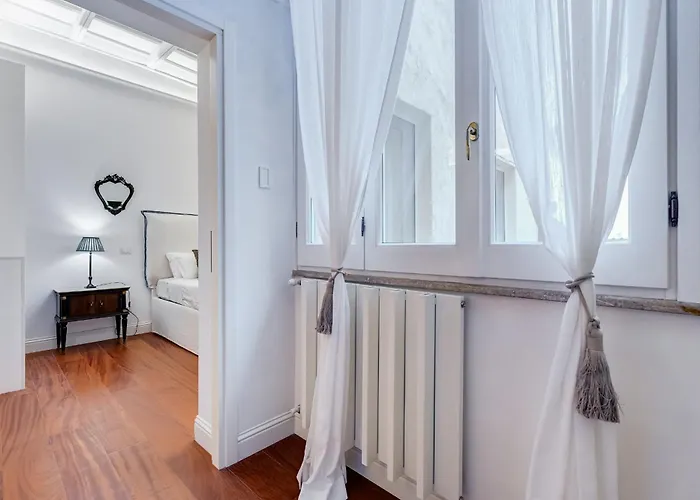 Babuino 55 - Fromhometorome Apartment